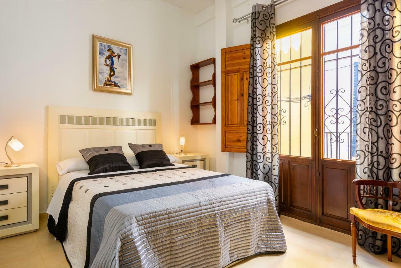Hsh Suites Barrio Santa Cruz Seville Exterior photo